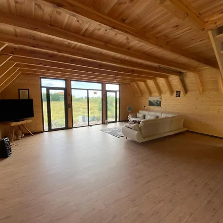 Aurel House * Baks-Rrjoll